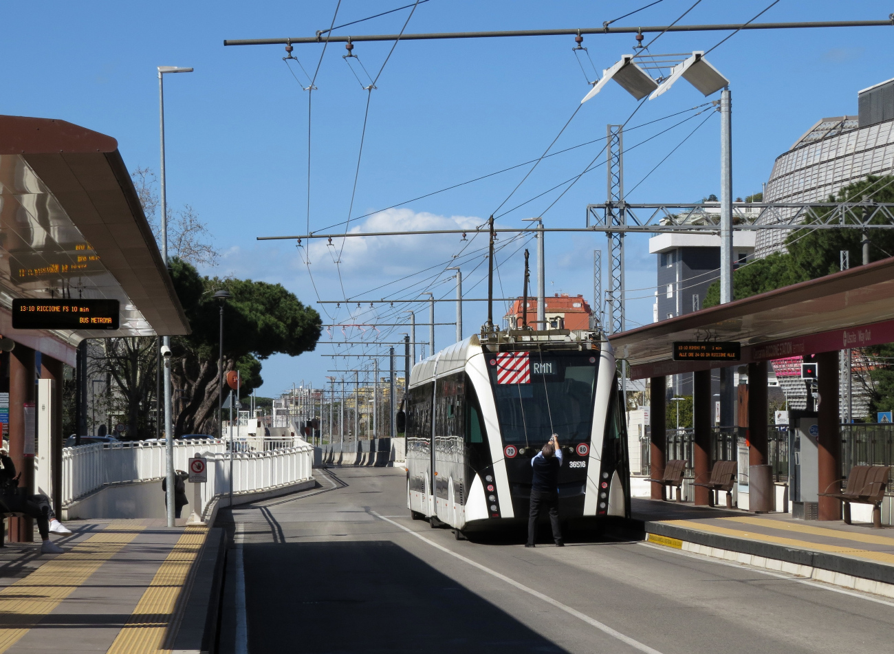 Rimini, Van Hool Exqui.City 18 № 36516; Rimini — Metromare Rapid Trolleybus Line's Infrastructure