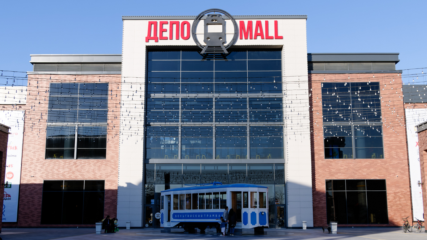 Tashkent — "Depo Mall" savdo markazi; Tashkent — Tram network and infrastructure