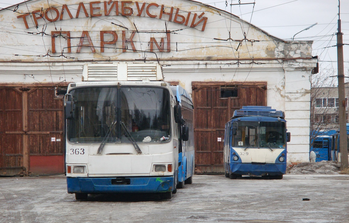 Petrozavodsk, LiAZ-5280 # 363; Petrozavodsk, VZTM-5284 # 329