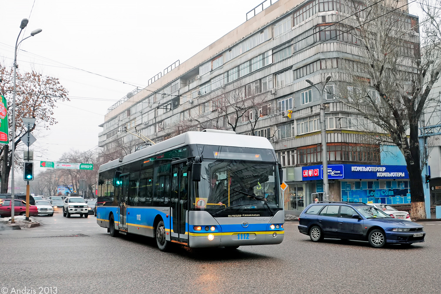 Алмати, YoungMan JNP6120GDZ (Neoplan Kazakhstan) № 1112