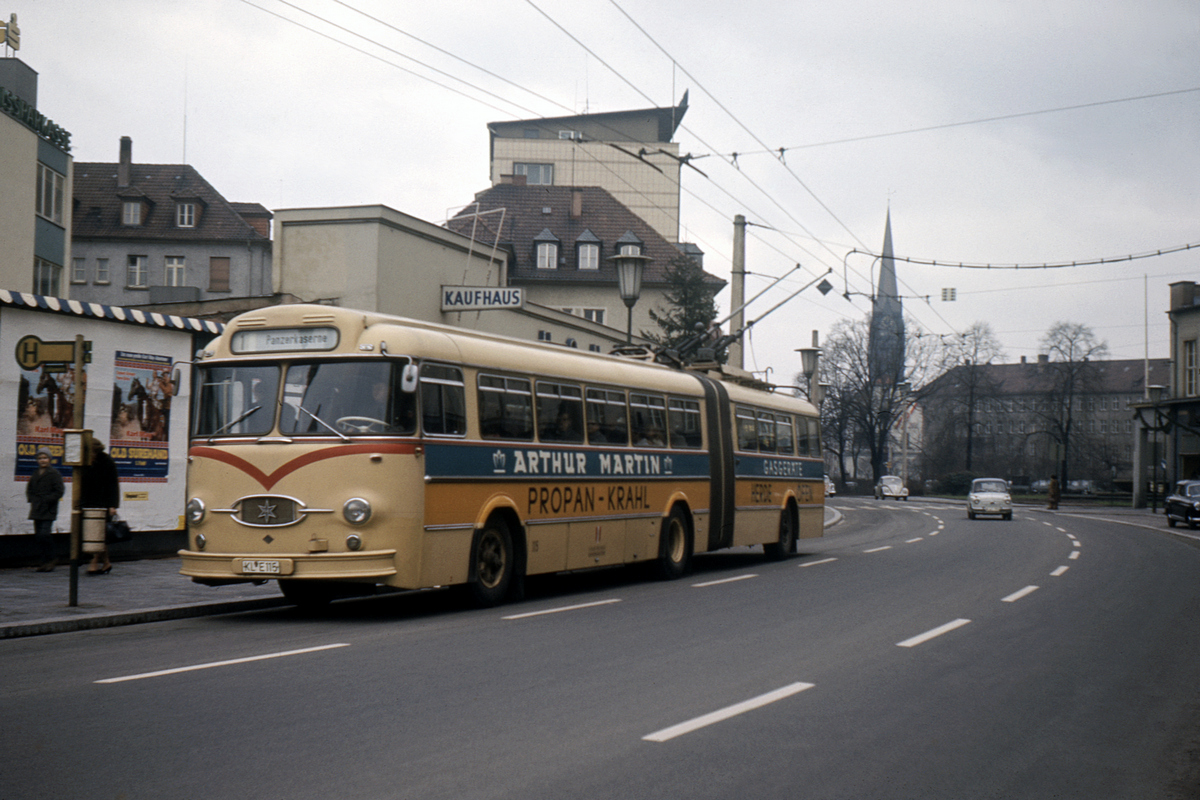 Kaiserslautern, Henschel 160 OSL/Kiepe č. 115