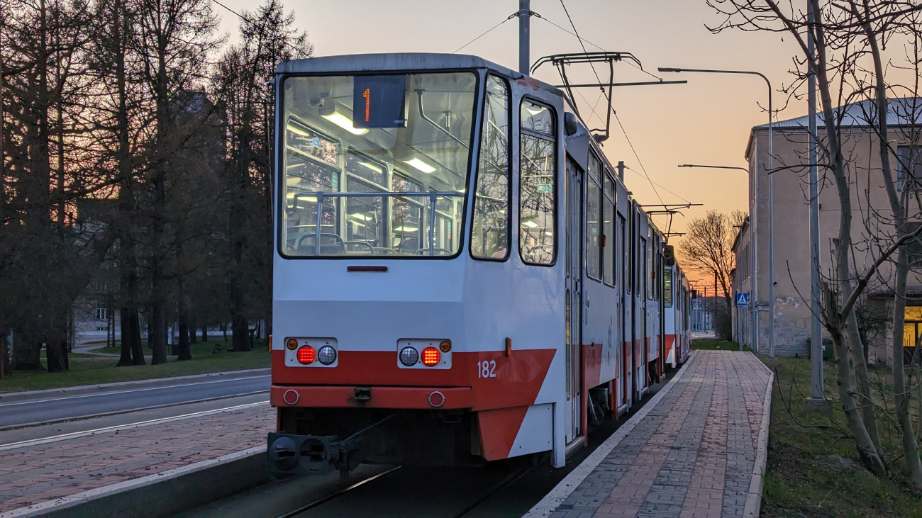 Таллин, Tatra KT4TM № 182