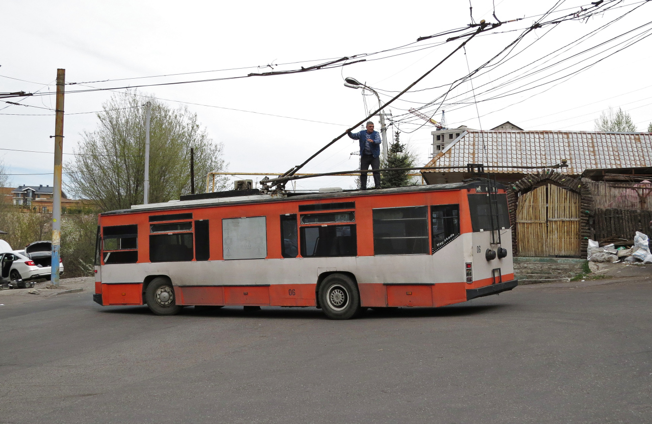 Ереван, Škoda 14Tr № 06; Ереван — Троллейбусные линии и инфраструктура