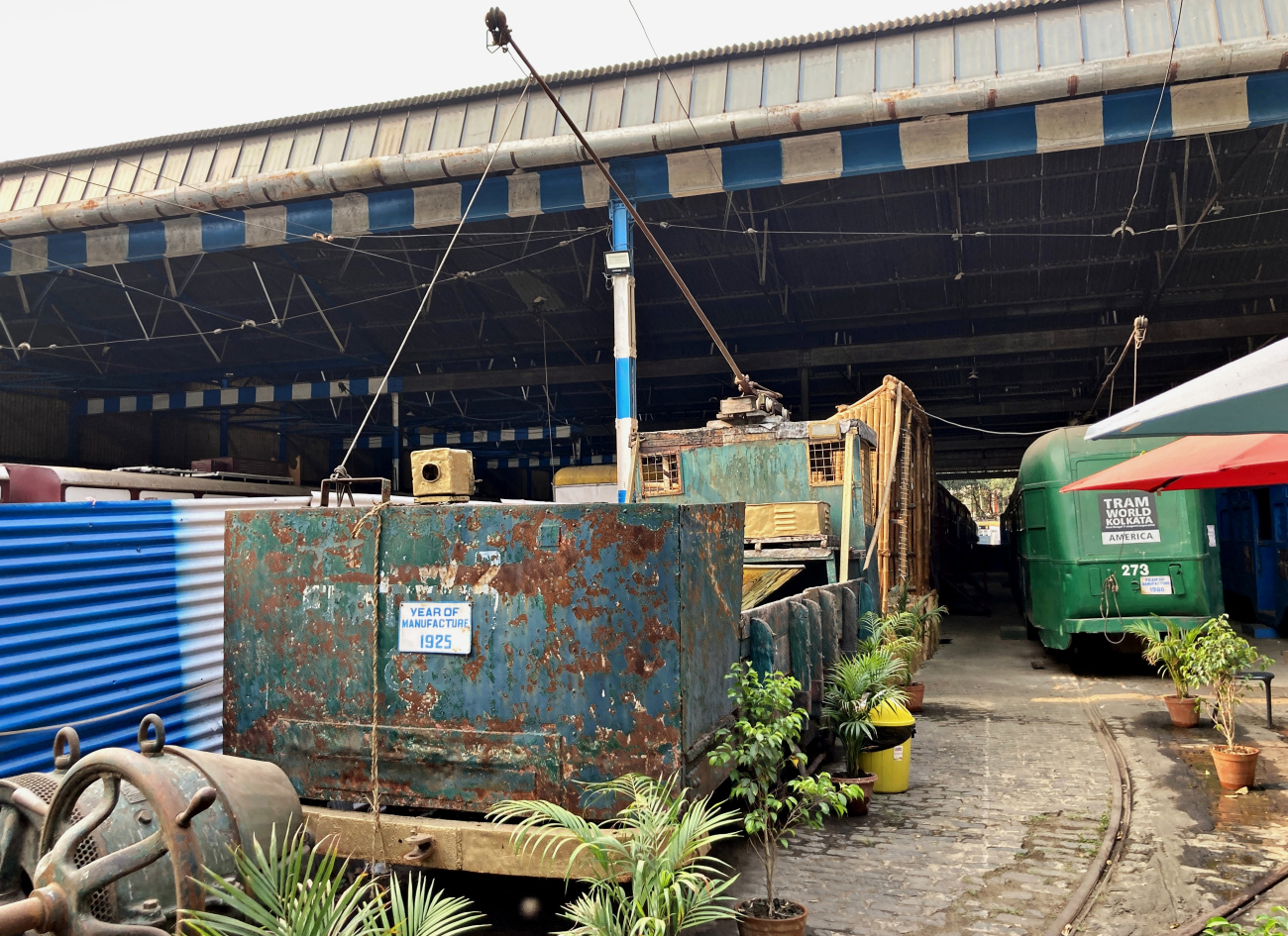 Калькутта, Двухосный моторный вагон № FW2 (F.W.2); Калькутта — Kolkata Tram World Museum