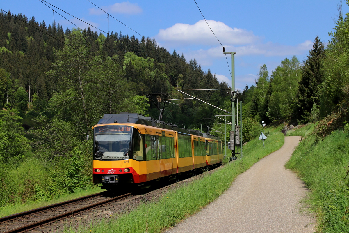 Karlsruhe, Duewag GT8-100D/M-2S Nr. 846; Karlsruhe — Murgtalbahn (Rastatt — Freudenstadt)