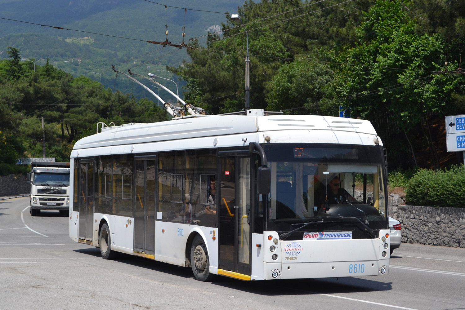 Крымский троллейбус, Тролза-5265.05 «Мегаполис» № 8610