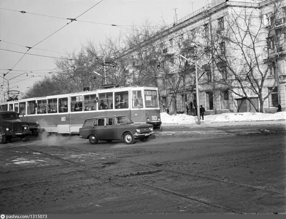Самара, 71-605 (КТМ-5М3) № 063; Самара — Исторические фотографии — Трамвай и Троллейбус (1942-1991)