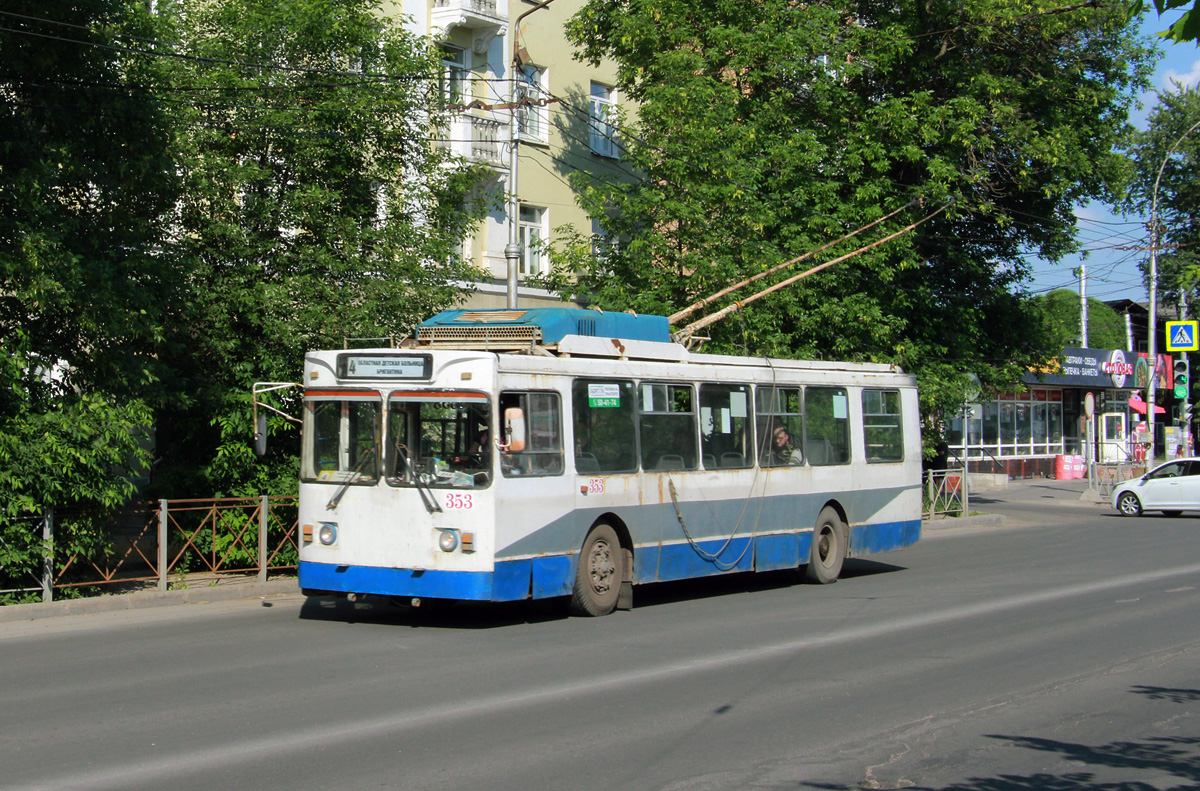 Вологда, ЗиУ-682ГМ1 (с широкой передней дверью) № 353