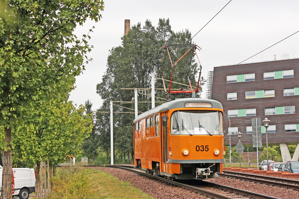 Галле, Tatra T4D № 035; Галле — Anniversary: 40 years of tramcars Tatra T4D in Halle (13.09.2009) • Jubiläum: 40 Jahre Tatra-Wagen in Halle (13.09.2009)