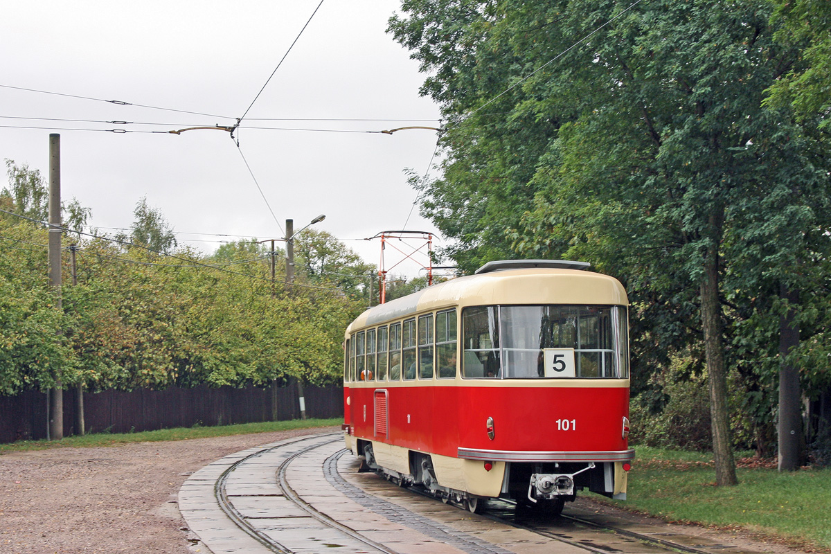 Галле, Tatra B4D № 101; Галле — Anniversary: 40 years of tramcars Tatra T4D in Halle (13.09.2009) • Jubiläum: 40 Jahre Tatra-Wagen in Halle (13.09.2009)