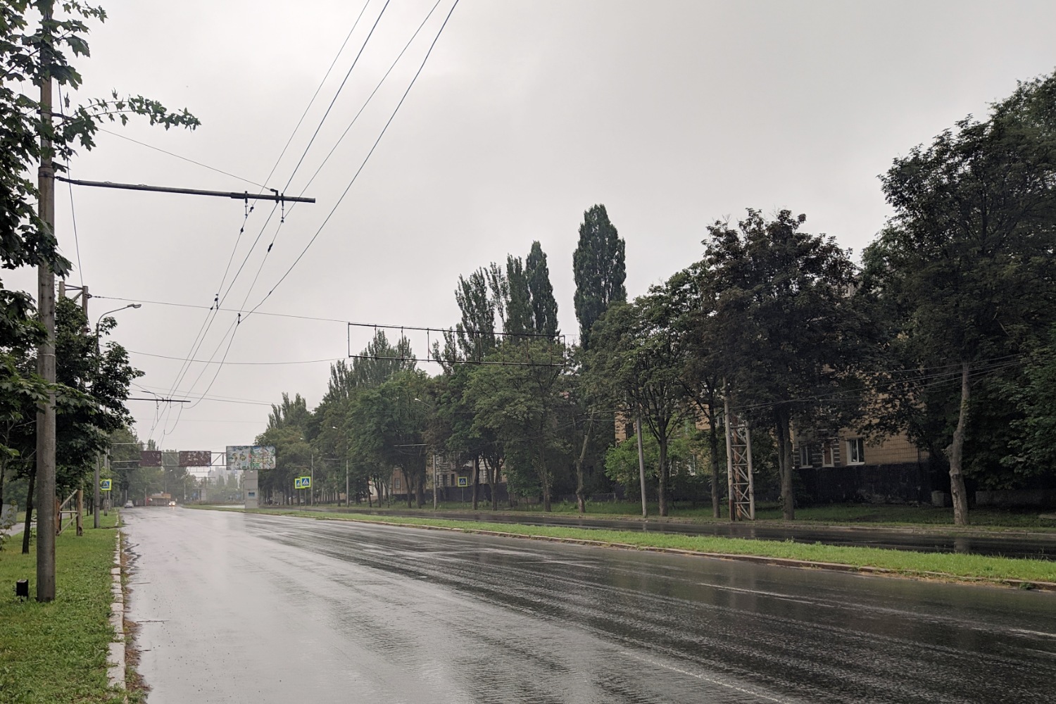 Donezk — Miscellaneous trolleybus photos; Donezk — War damage