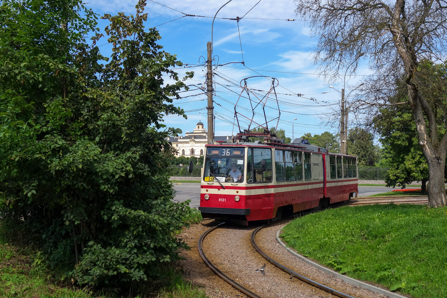 Санкт-Петербург, ЛВС-86К № 8121; Санкт-Петербург — Конечные станции и разворотные кольца