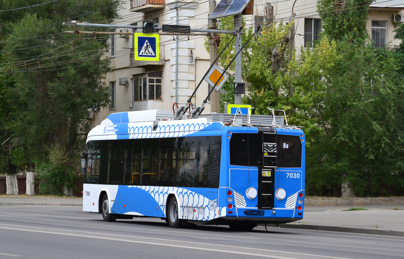 Электротранспорт троллейбус. БКМ 32100d. Волгоградский троллейбус. Волгоградский электротранспорт троллейбус. Волгоградские троллейбусы картинки.
