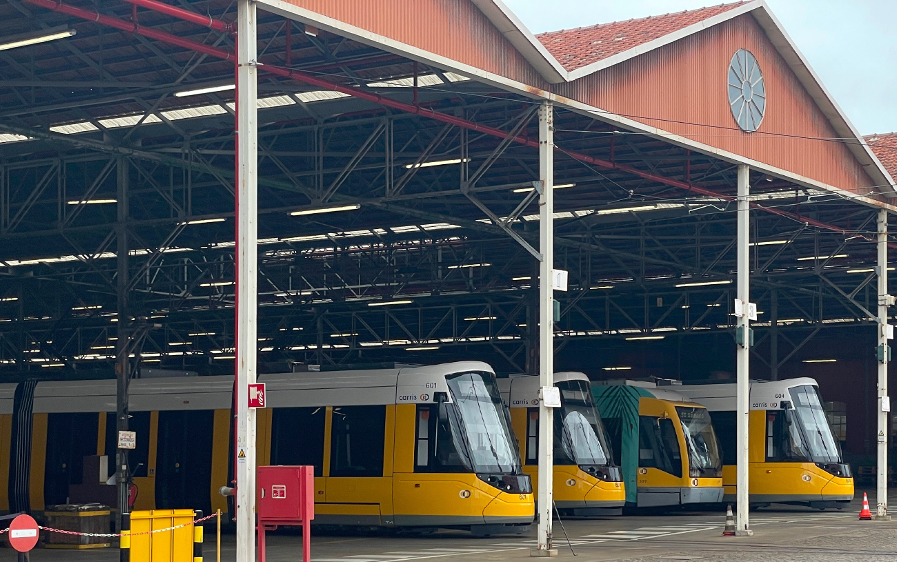 Лиссабон — Трамвай — Estação de Santo Amaro (депо)