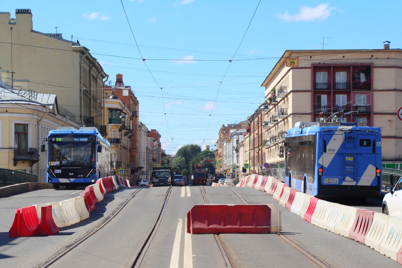 Санкт-Петербург, БКМ 32100D «Ольгерд» № 2135; Санкт-Петербург, БКМ 32100D «Ольгерд» № 2126; Санкт-Петербург — Ремонты