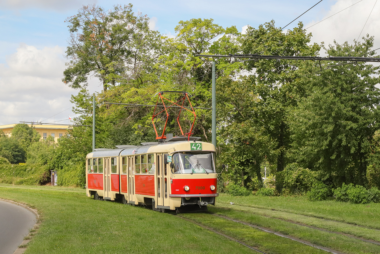 Прага, Tatra K2 № 7000