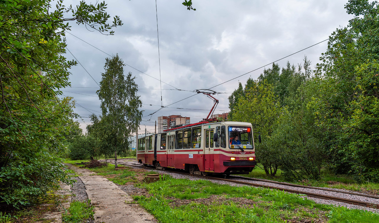 Sankt Petersburg, LVS-86K Nr. 1098