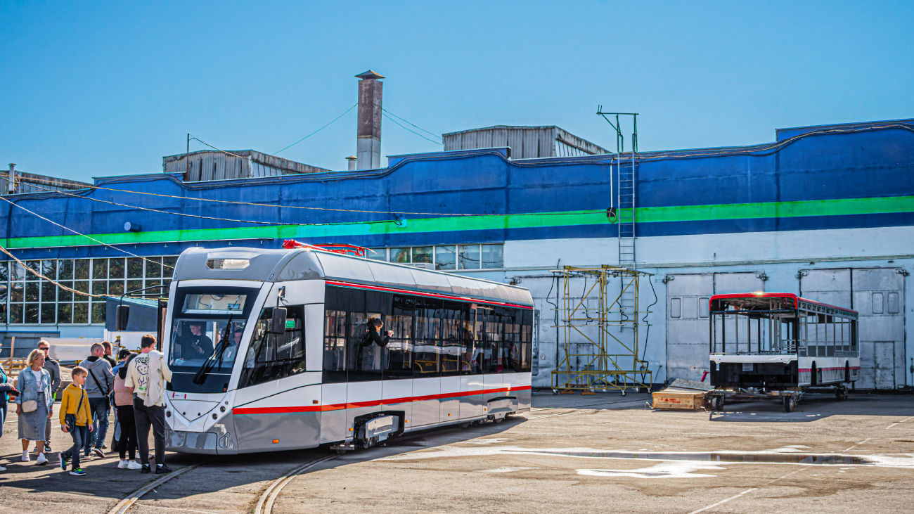 Minsk, BKM T811 # б/н; Minsk — Belcommunmash Plant; Minsk — BKM Holding Open Day 09/16/2023; Krasnodar — New trams and trolleybuses