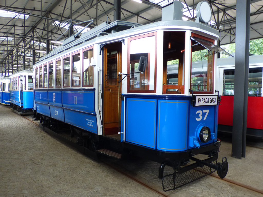 Краков, Sanok SN1 № 37; Краков — Парад исторических и современных трамваев 2023