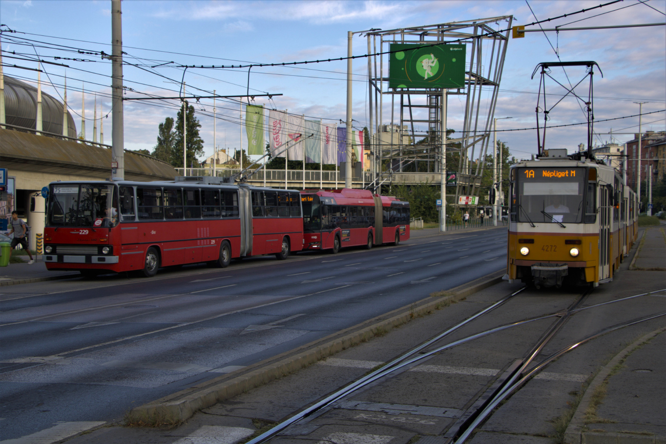 Будапешт, Ikarus 280.94 № 229; Будапешт, Tatra T5C5 № 4272