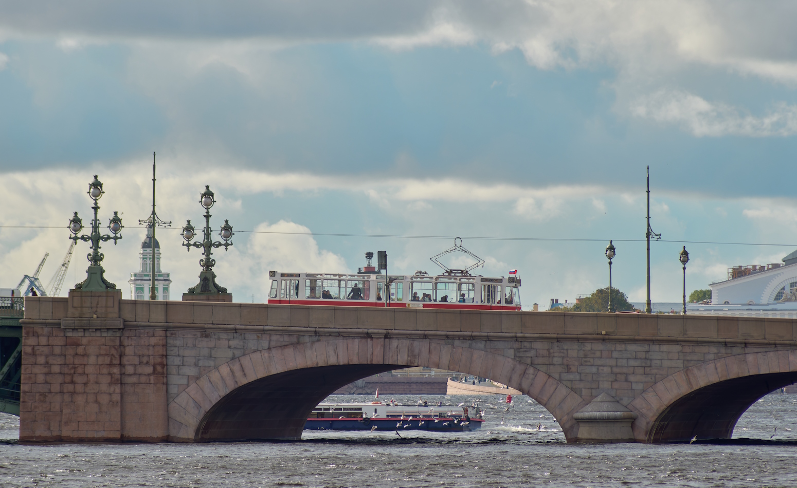 Pietari — Bridges; Pietari — Parade in honor of the 116th anniversary of the St. Petersburg tram — 01.10.2023