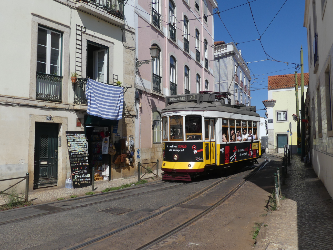 Lissabon, Carris 2-axle motorcar (Remodelado) Nr. 549