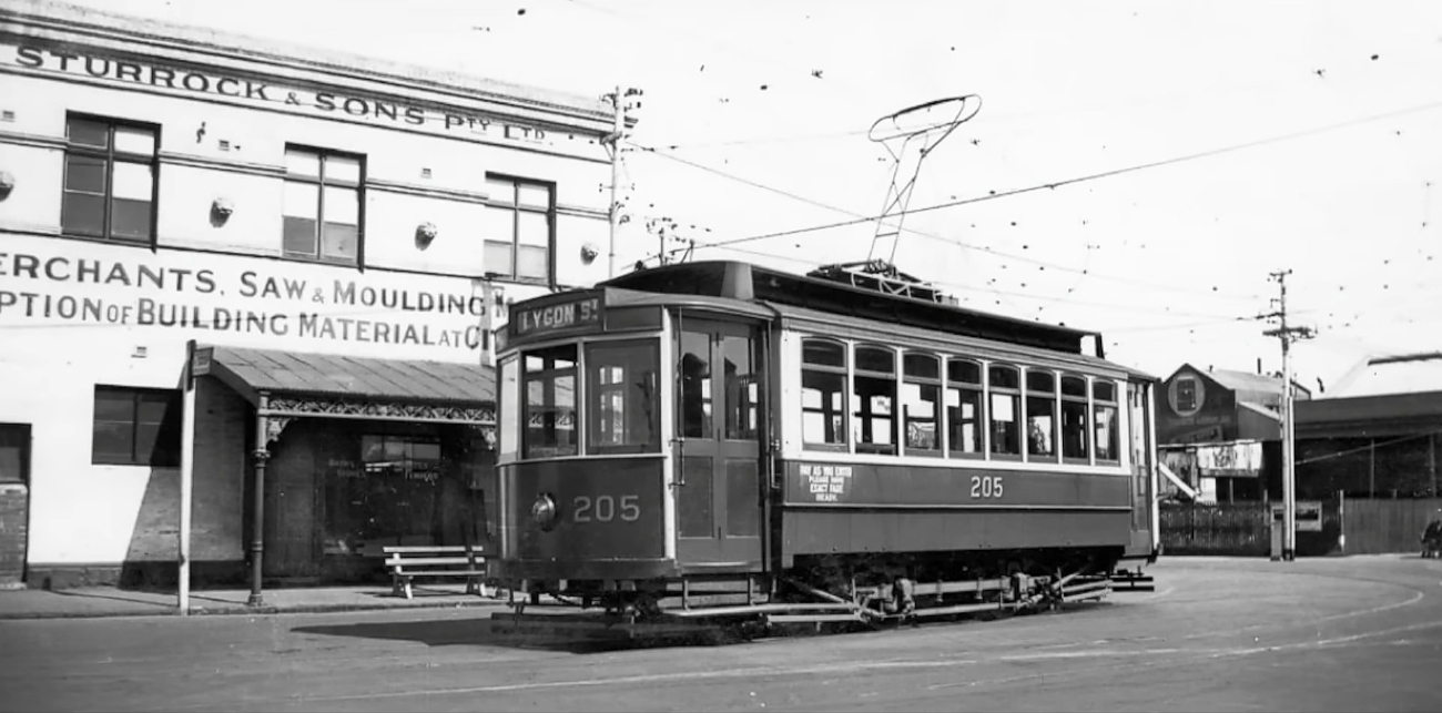 新金山, MMTB U Class # 205; 新金山 — Old photos