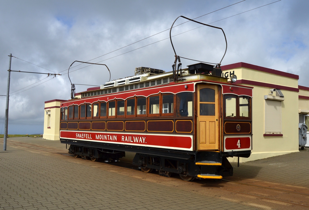 Laxey, Milnes 4-axle motor car № 4