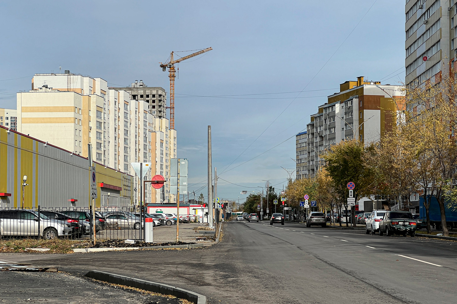 朋札 — Building trolleybus line in "gorod Sputnik" (Zasechnoye village)