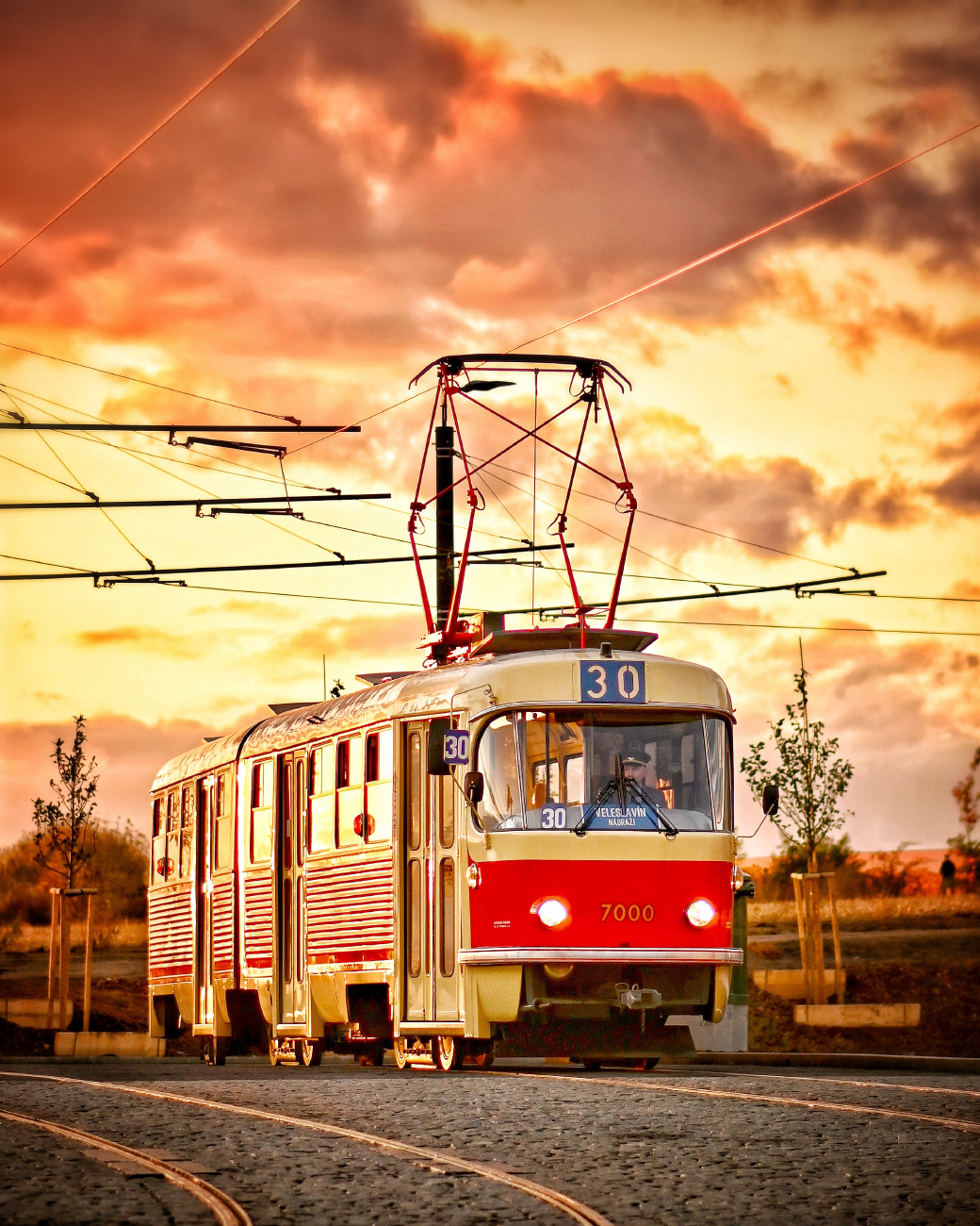 Praga, Tatra K2 nr. 7000; Praga — Construction and beginning of operations on a new tram line Divoká Šárka — Dědina