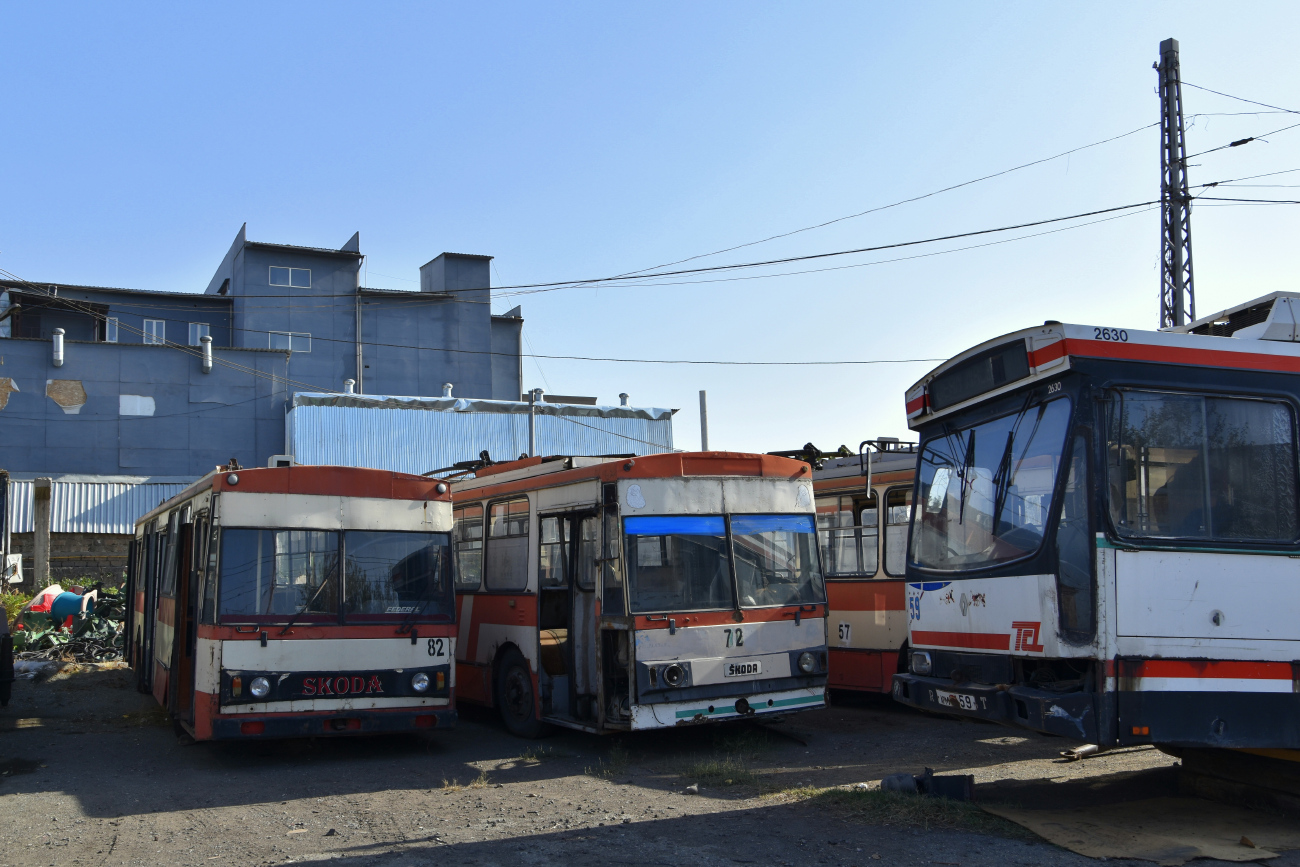 Ереван, Škoda 14Tr02/6 № 82; Ереван, Škoda 14Tr02/6 № 72; Ереван, Berliet ER100 № 59