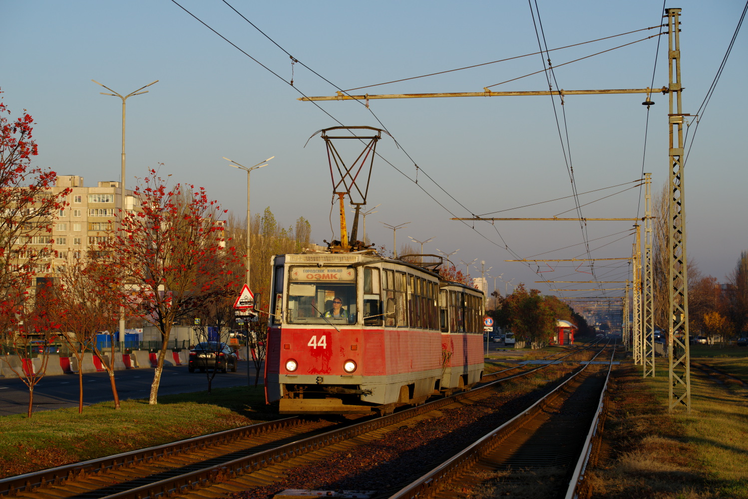 Stary Oskol, 71-605 (KTM-5M3) nr. 44
