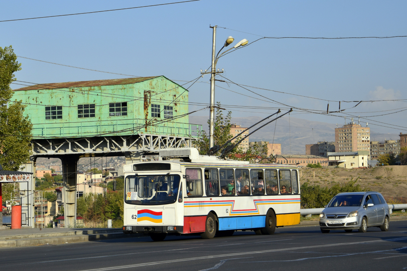 Ереван, Škoda 14Tr № 62