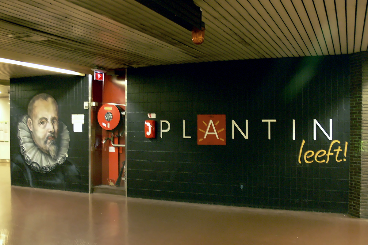 Antwerpen — Stations