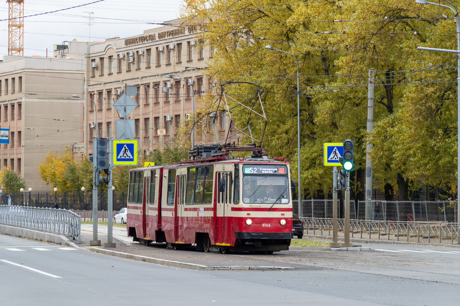 Saint-Petersburg, LVS-86K № 8165