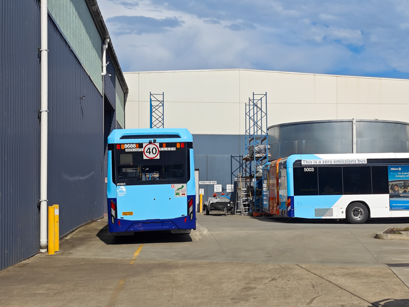 Сидней, Custom Denning Element 2 № 8688; Сидней — Новые Электробусы Custom Denning