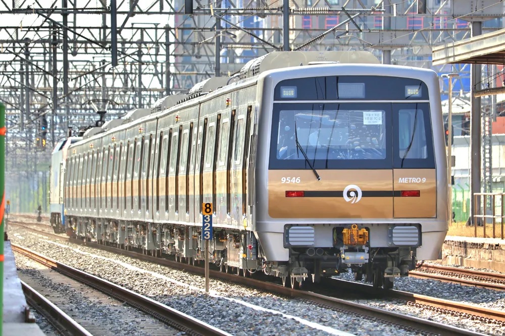 Seoul, Hyundai Rotem Seoul 9000 Series № 946; Seoul — Metropolitain — Seoul — Line 9 (서울 — 9호선)