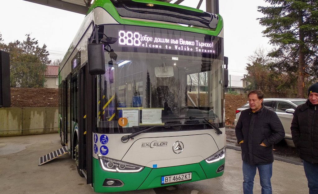 Veliko Tărnovo — Presentation of the new parking lot and depot at the Sergeant School and presentation of 3 electric buses — 15.12.2023
