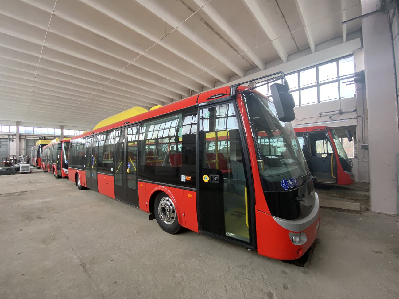 Перник — Новите електробуси SOR на град Перник — 2023
