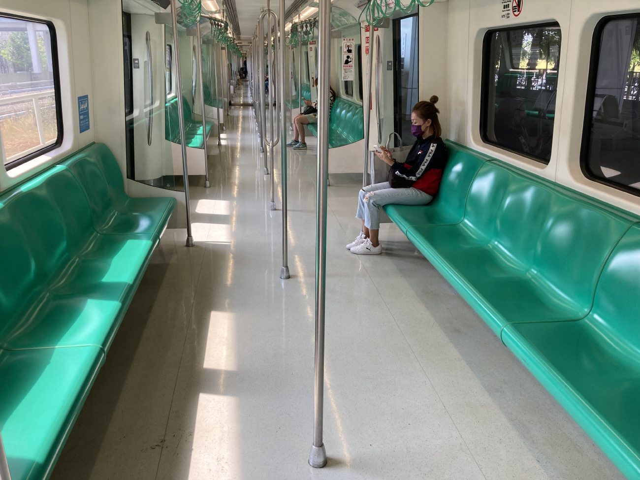 Гаосюн, Kaohsiung MRT Train 高雄捷运高运量电联车 № 114C; Гаосюн — Красная линия метро