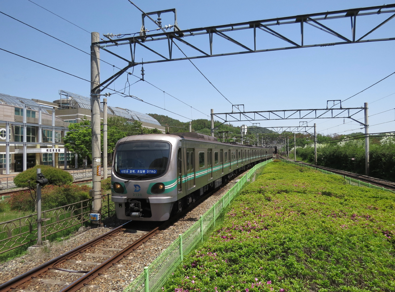 Daegu, Rotem Daegu 2000 Series № 220; Daegu — Metropolitain — Line 2 (2호선)