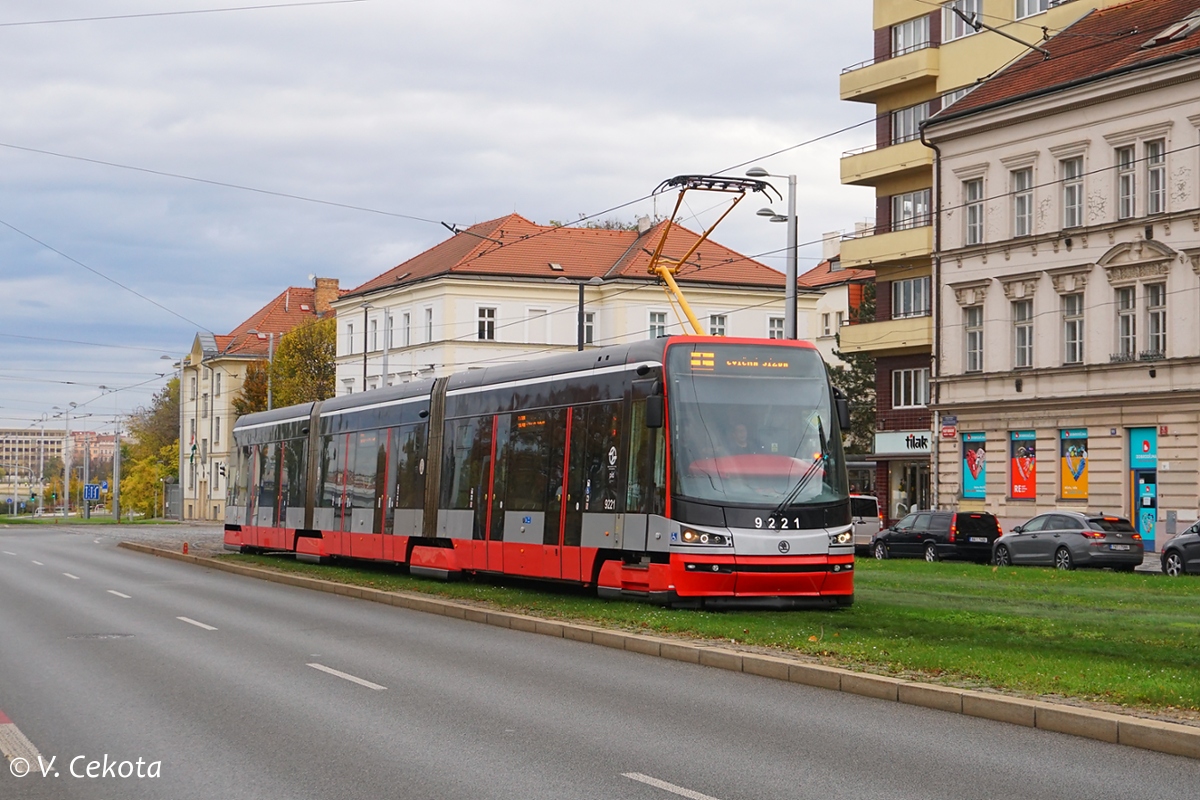 Прага, Škoda 15T2 ForCity Alfa Praha № 9221