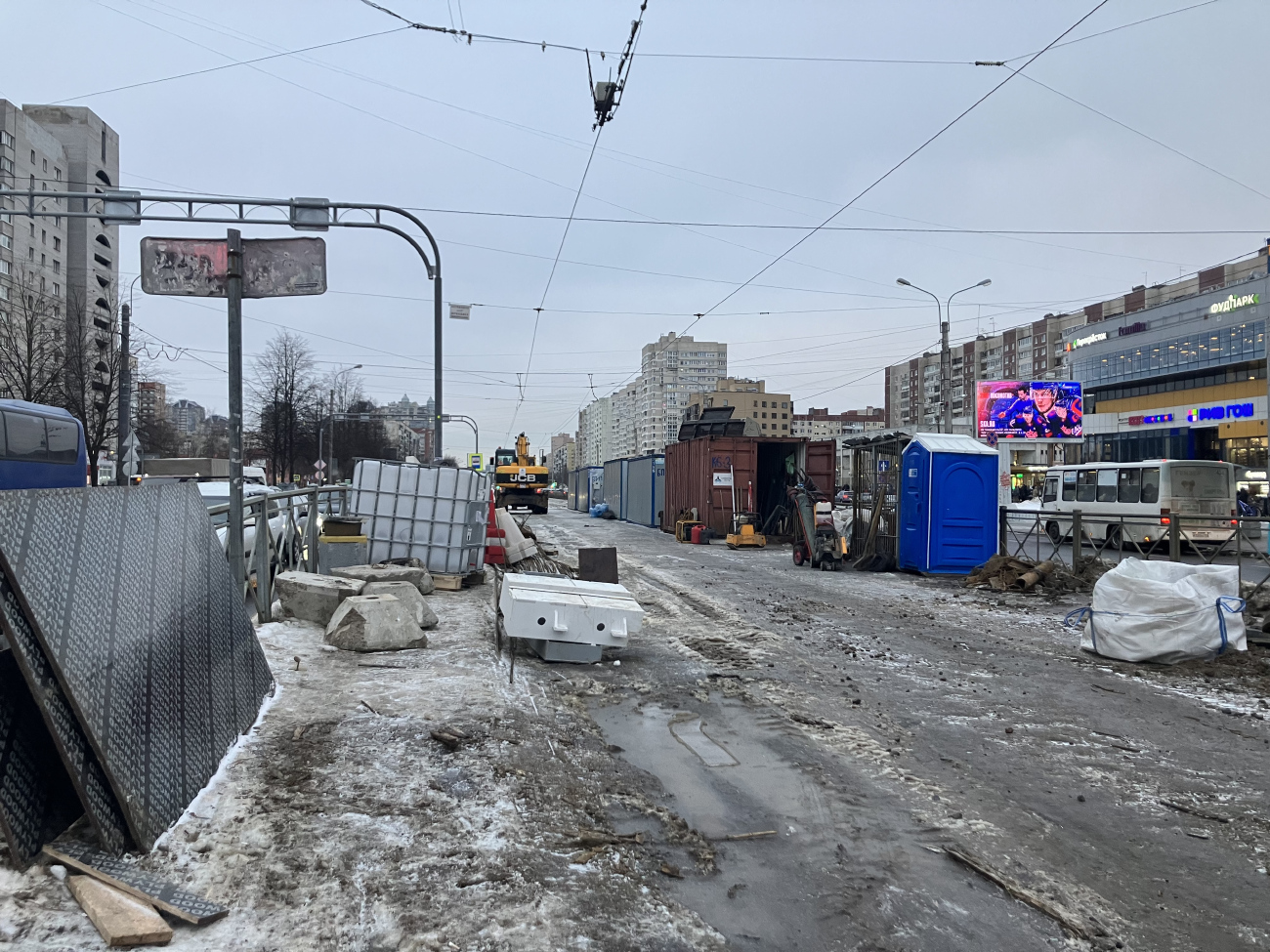 Sankt-Peterburg — Track repairs; Sankt-Peterburg — Tram lines and infrastructure