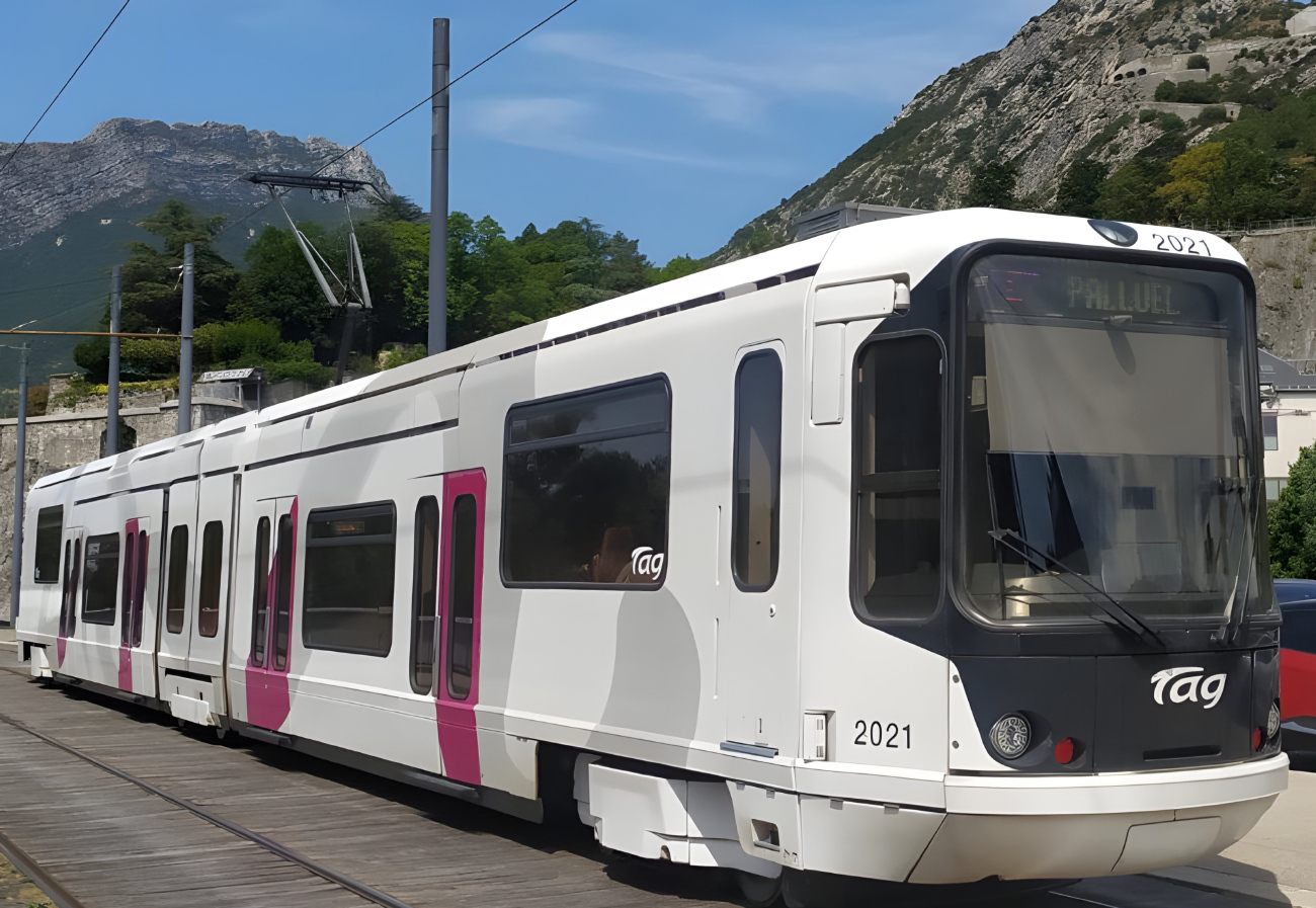 Grenoble, Alstom TFS2 # 2021