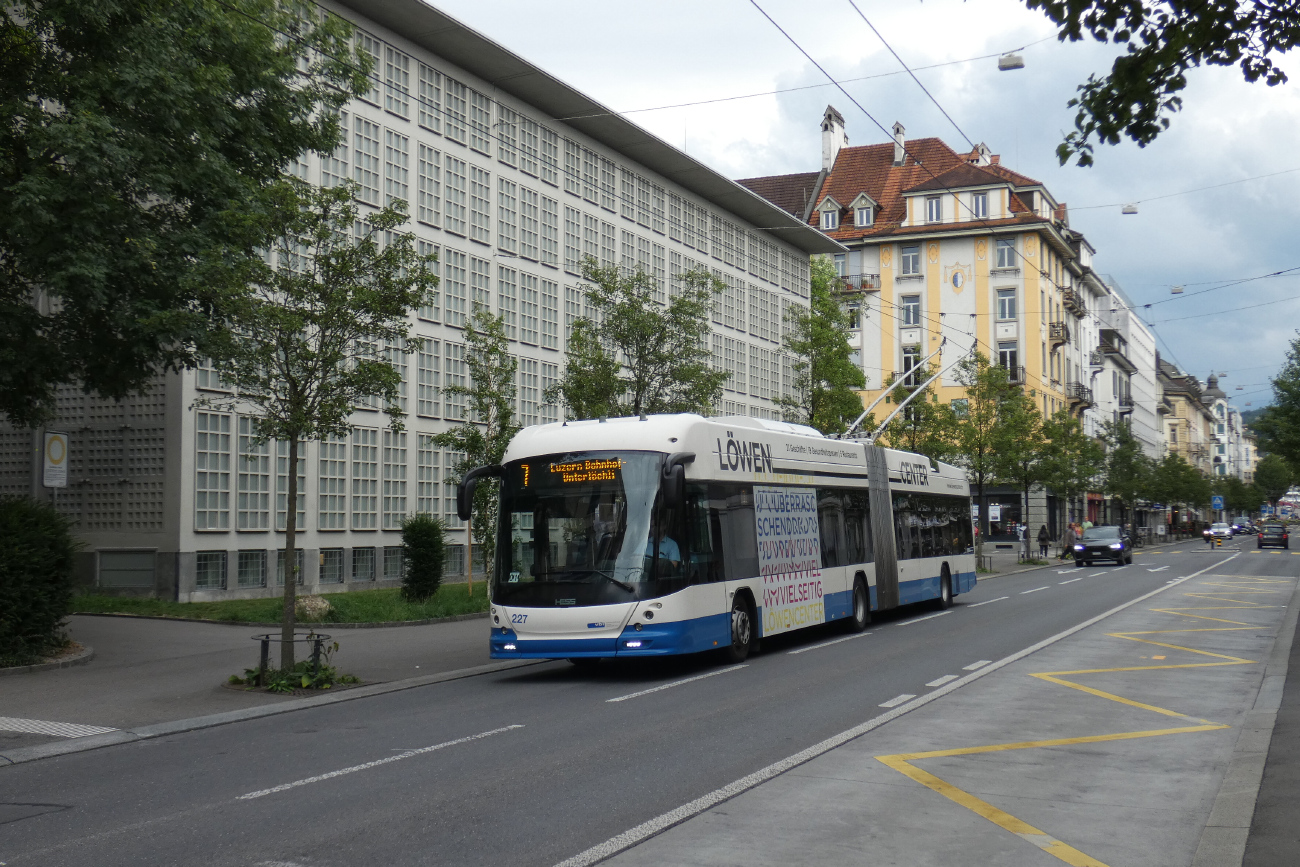 Люцерн, Hess SwissTrolley 4 (BGT-N2D) № 227