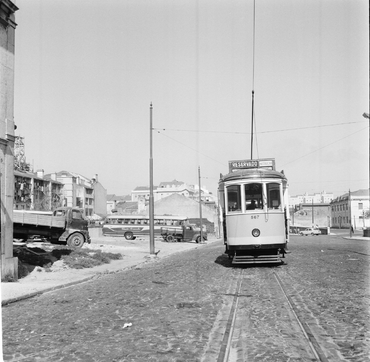 Lisbon, Carris 2-axle motorcar (Standard) nr. 567; Lisbon — All — Old Photos