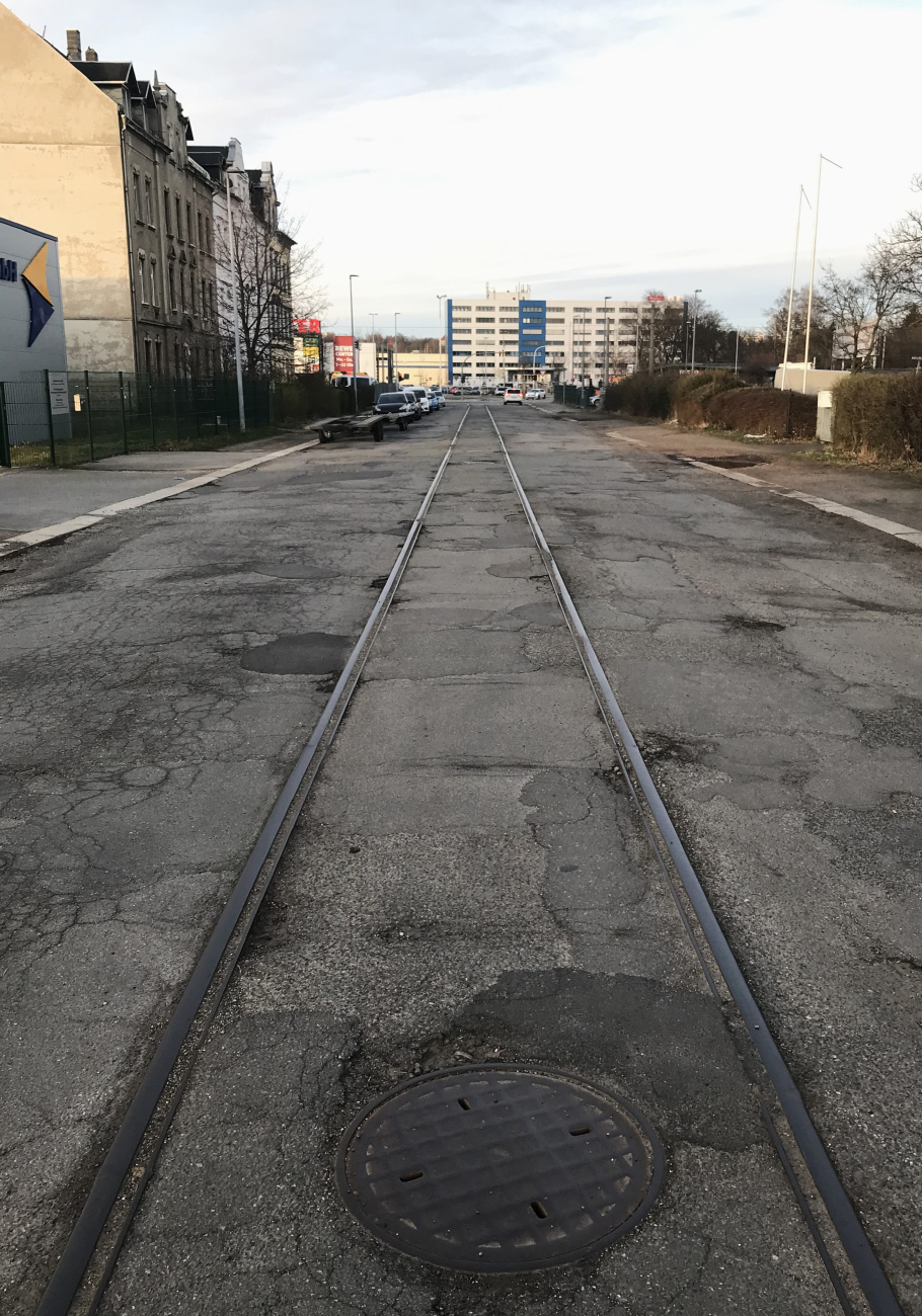 Chemnitz — Remains of former tram infrastructure • Überreste ehemaliger Straßenbahnstrecken