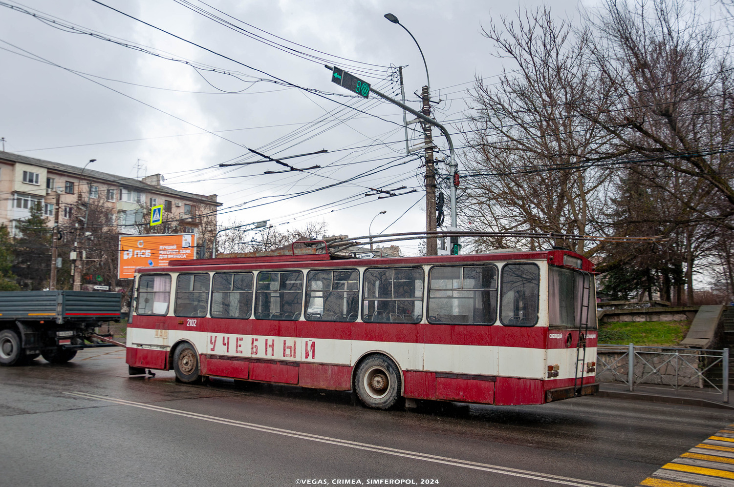 Крымский троллейбус, Škoda 14Tr89/6 № 2102