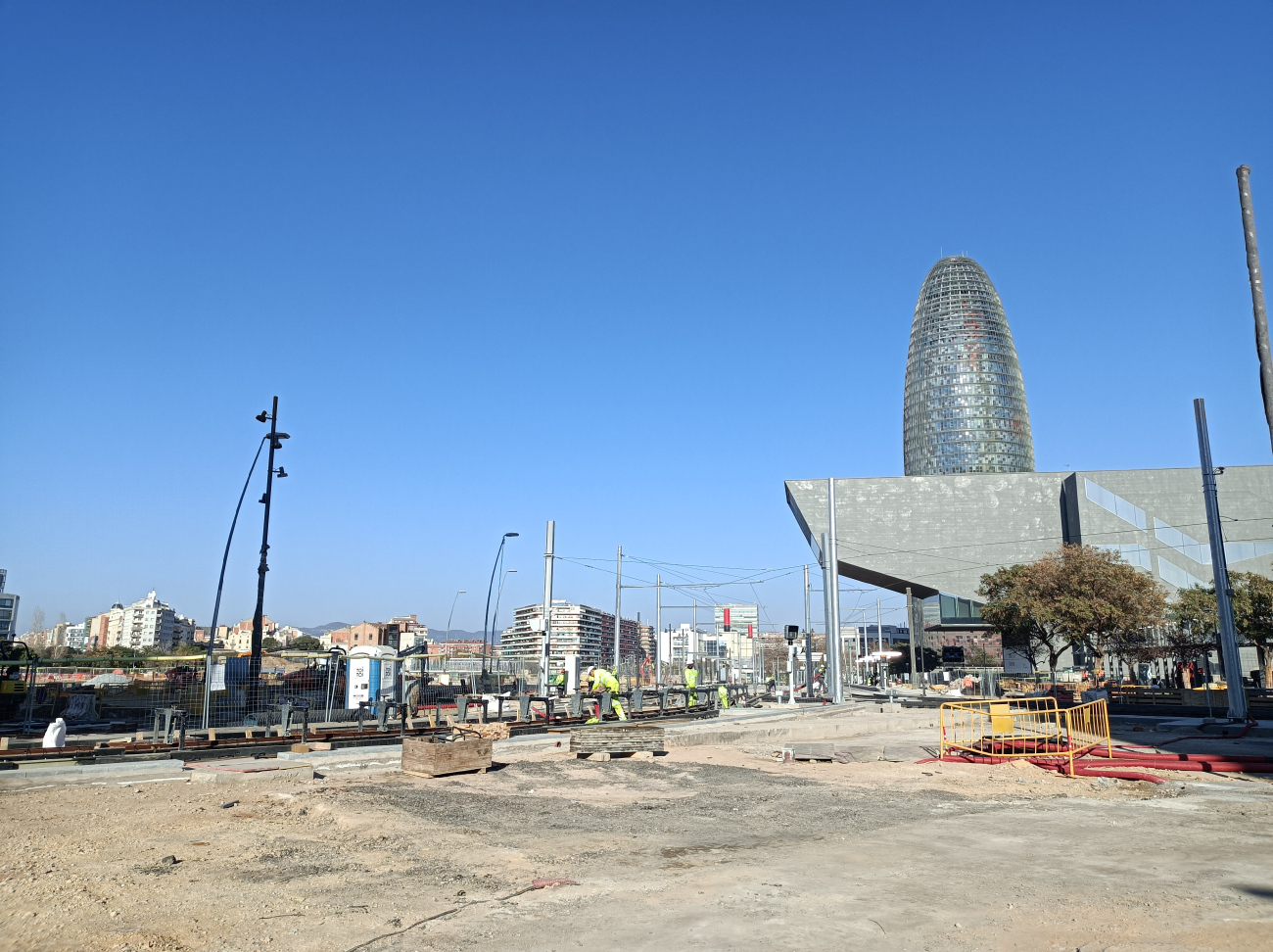 Barcelona — Construction of the connection between the two tram lines on Diagonal