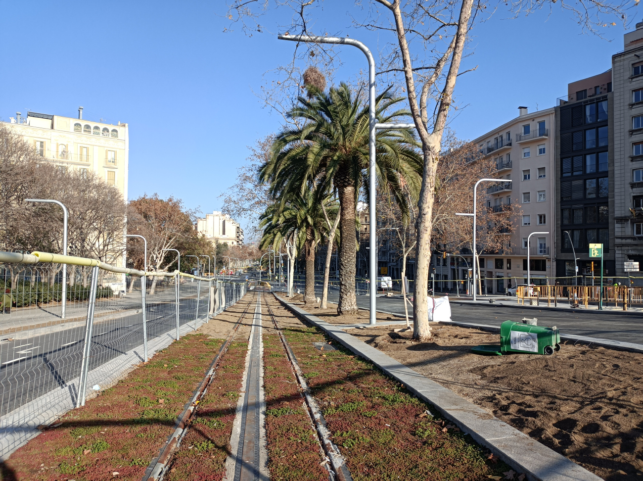 Barcelona — Construction of the connection between the two tram lines on Diagonal